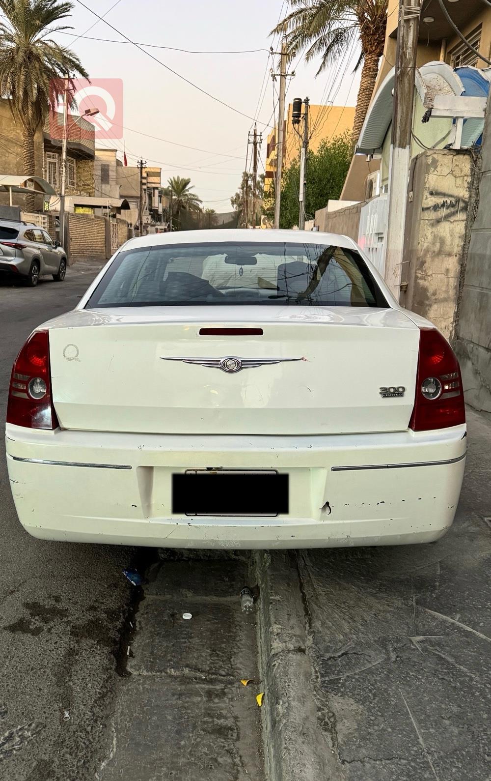 کرایسلەر 300